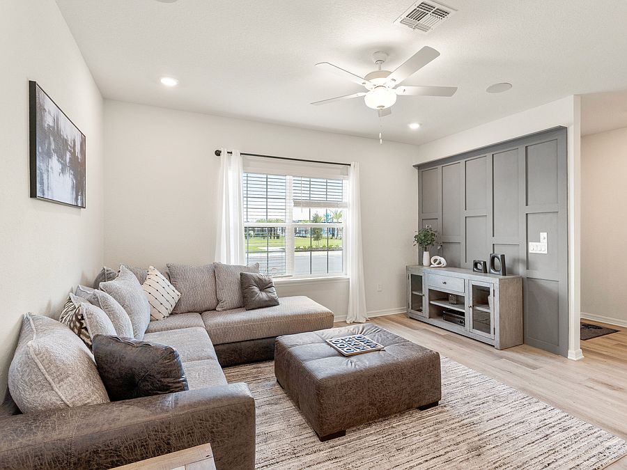 Move-in ready townhome for sale in St Cloud, Florida