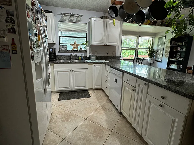 Another view of kitchen