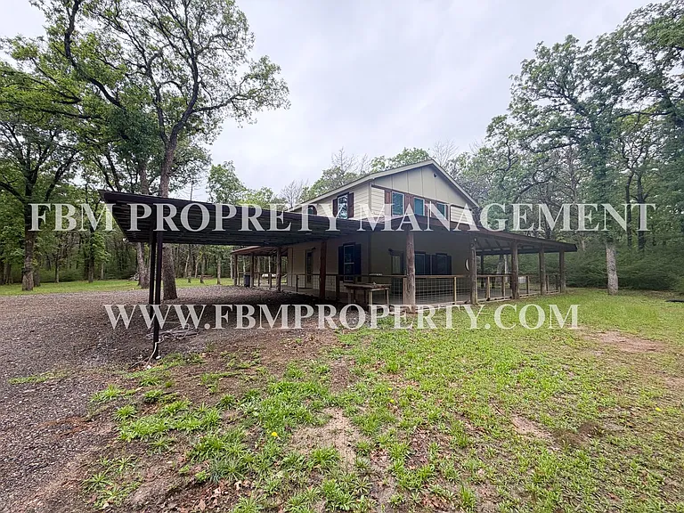 338 Post Oak Dr — Photo 3