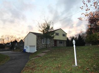 1104 W Church Rd, Wyncote, PA 19095