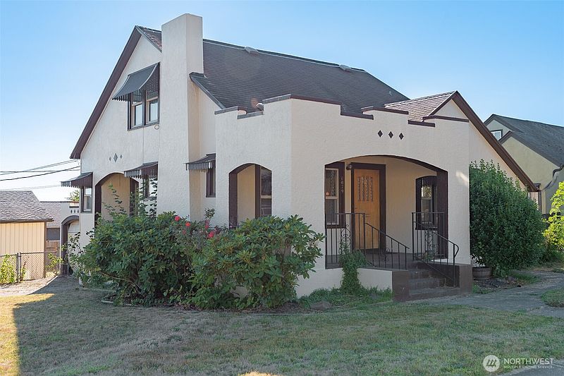 2nd image of 1079 S Market Boulevard