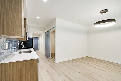 Floor plan 206