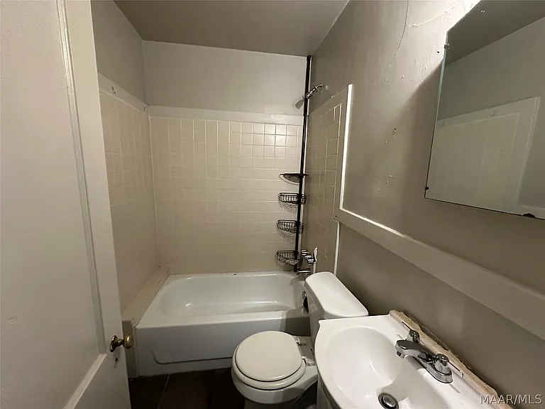 432 Clanton Ave — Photo 10