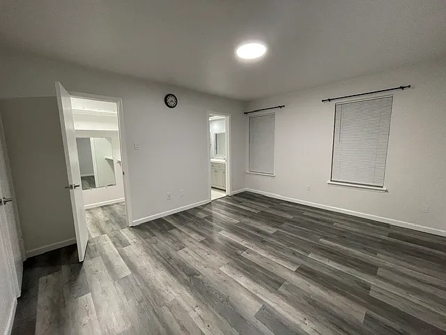 10327 Loma Vista Dr — Photo 1
