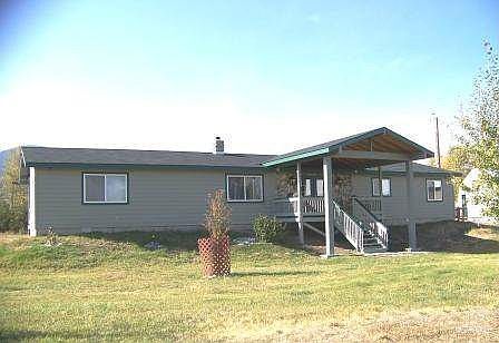 8 Trooper Lane 011
