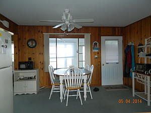 4th image of 5950 Lakeview Dr