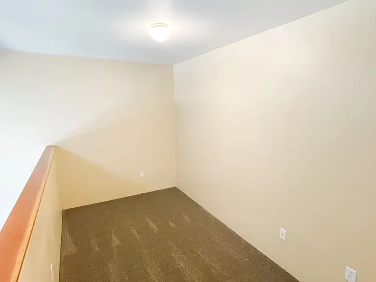 5710-5712 Glenridge Way #5714 — Photo 15