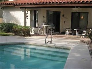 5th image of 5525 E Paradise Dr
