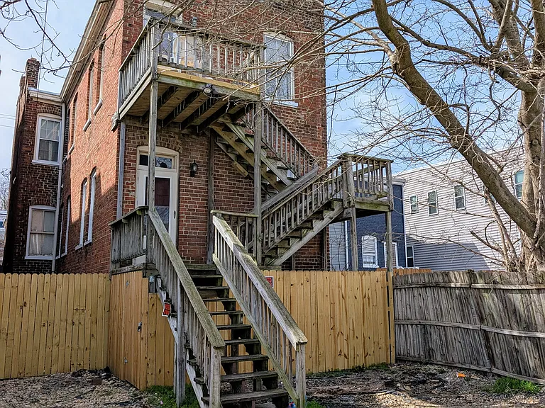 804 W Clay St #2 — Photo 9