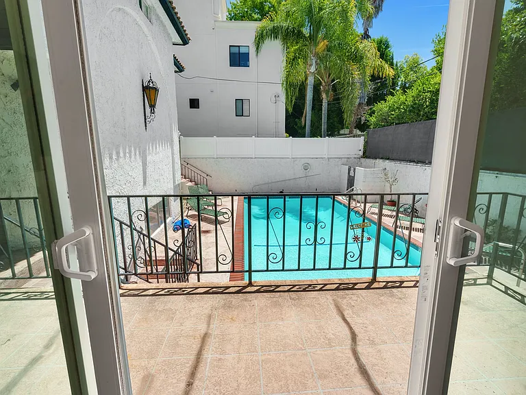 14332 Dickens St #25 — Photo 5
