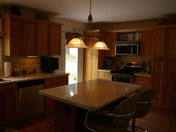 3rd image of 109 Woodmont Dr