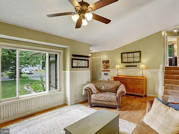 4th image of 2000 Basswood Ct