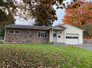 115 Kaywood Rd, North Syracuse, NY 13212