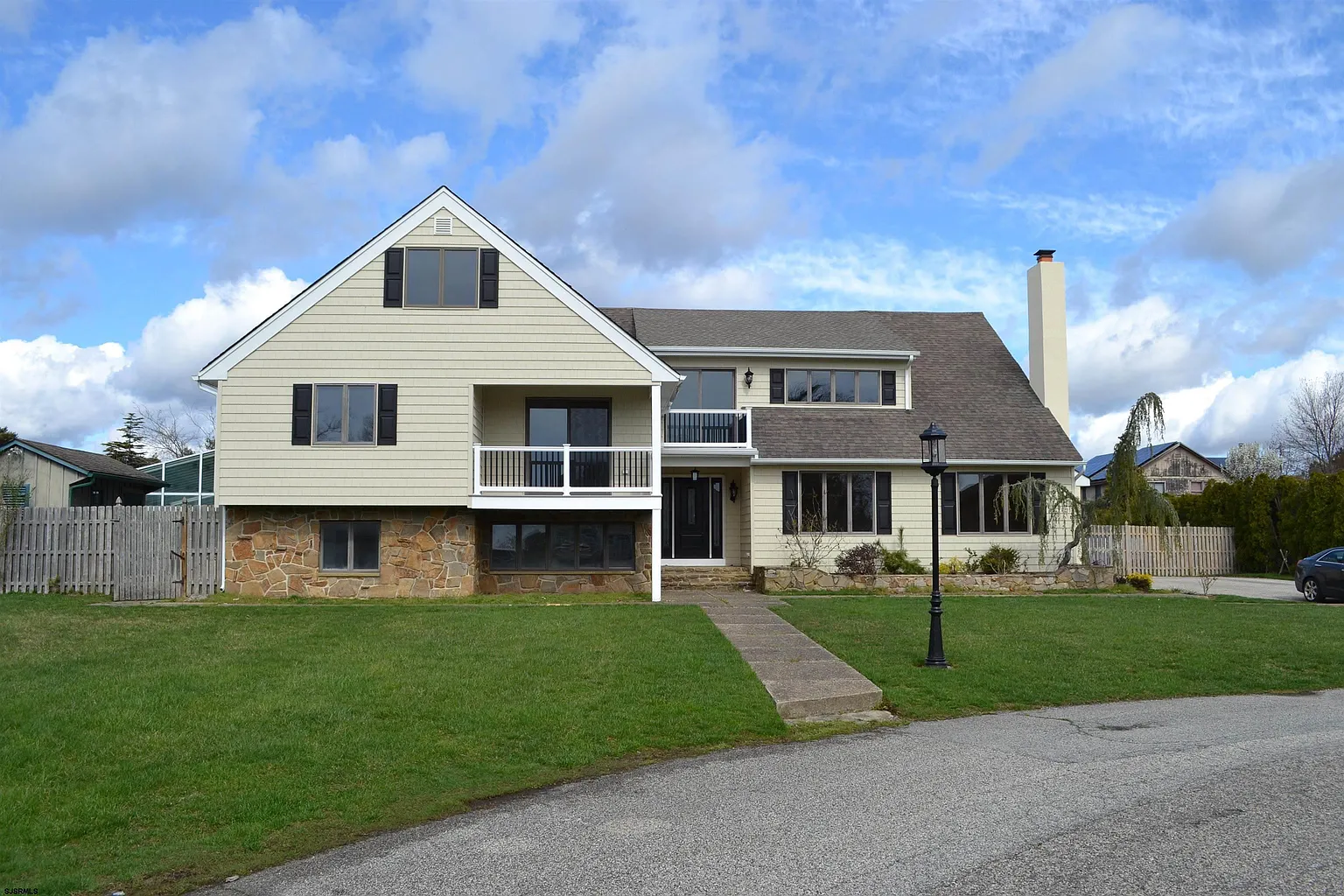 9 Saint Andrews Dr photo 1
