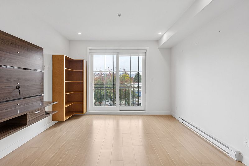 Vancouver Apartment for rent - 2 Bedrooms — photo 2