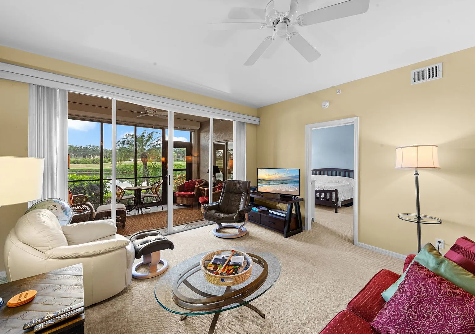 Fully Furnished 2BD/2BA Condo Off-Season Rental in Pelican Landing, Bonita Springs — Photo 4