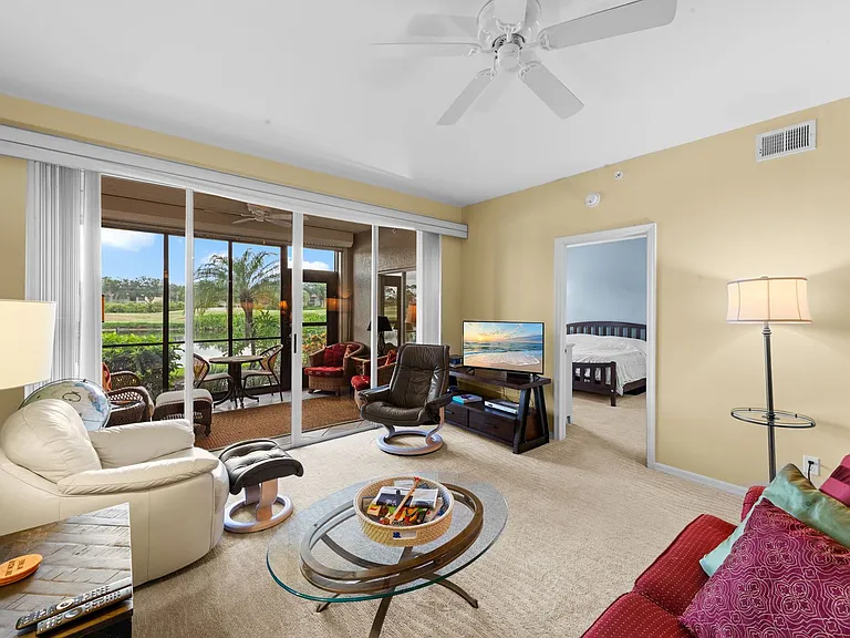 4201 Sawgrass Point Dr #102 — Photo 4