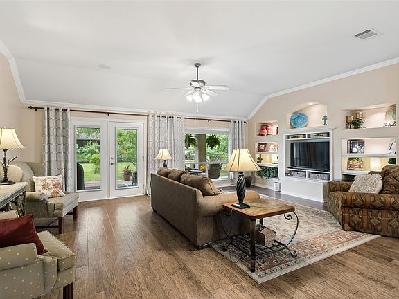 5th image of 9300 Malibu Ct