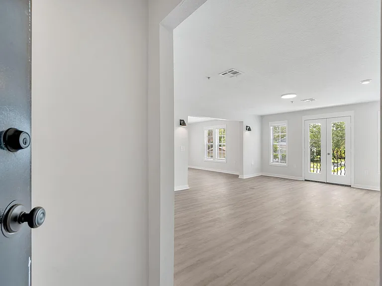 2405 W Texas Ave #4 — Photo 6