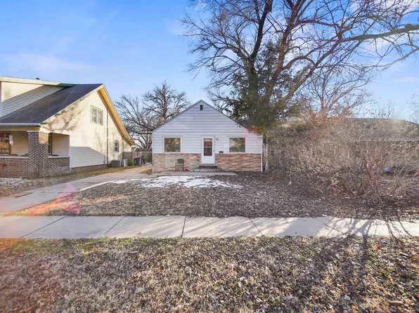 2915 W Douglas Ave, Wichita, KS 67213