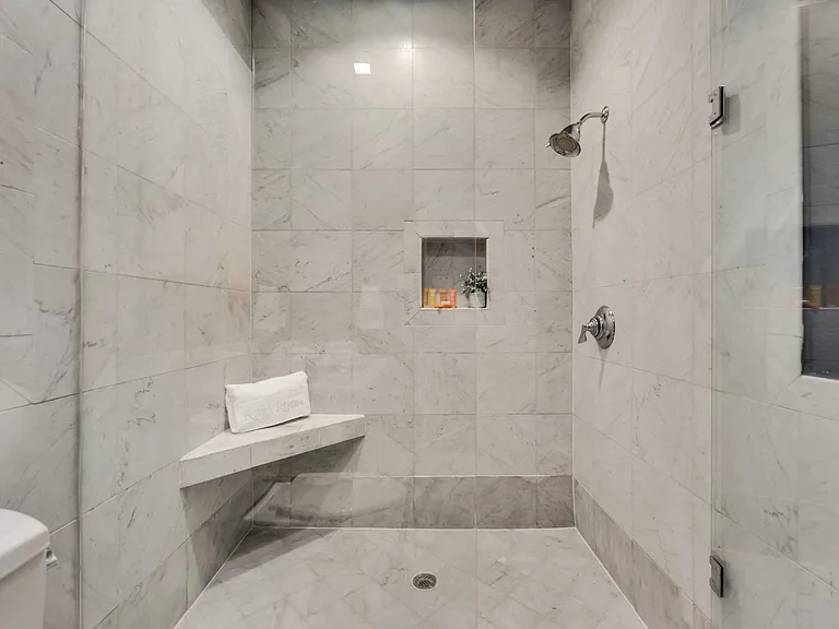 Spanish Villa — Photo 31