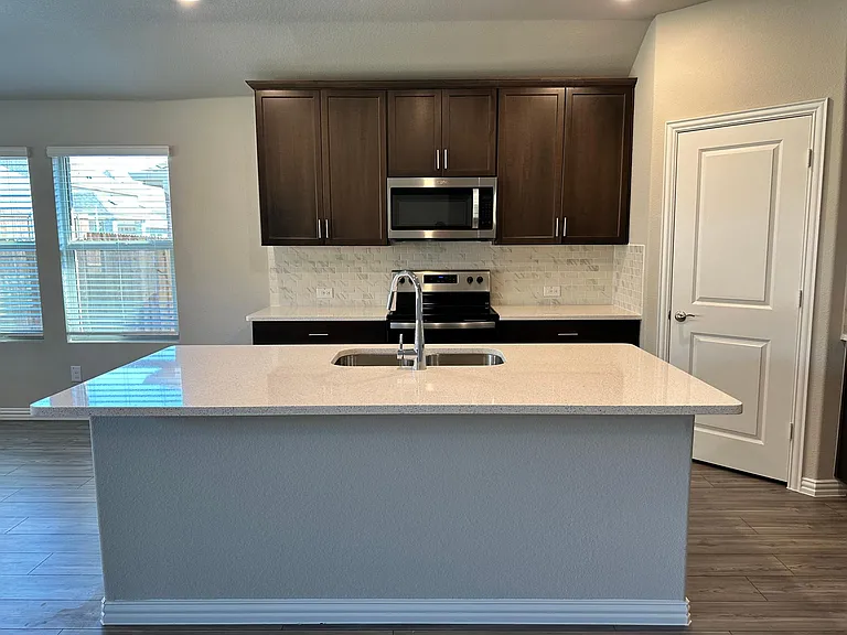 1606 Crystal Valley Way — Photo 6