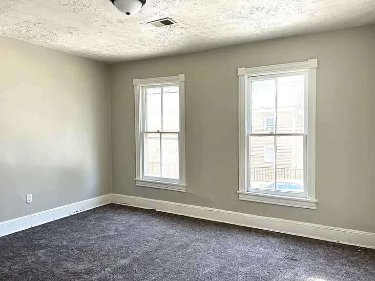307 S Kent St — Photo 5