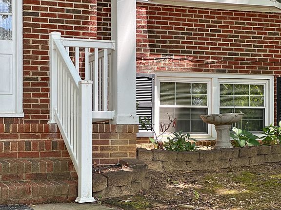 5th image of 2614 Eston Dr