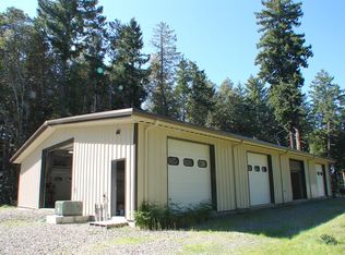 2607 Old Briceland Rd, Garberville, CA 95542