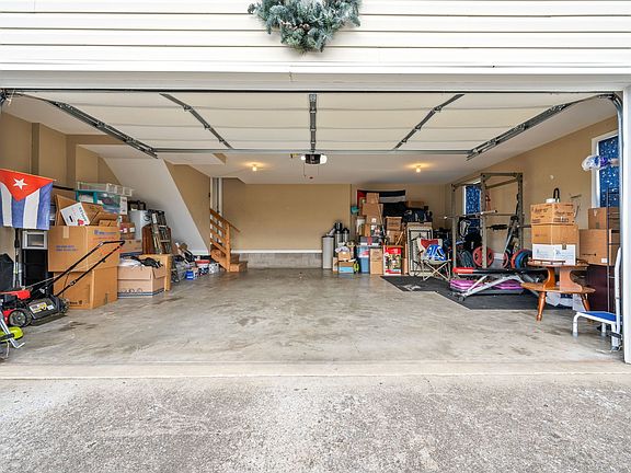 5th image of 813 Samantha Ln