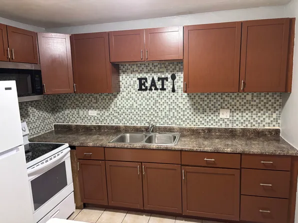 1929 N Green Ln N APT 2B, Palatine, IL 60074
