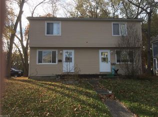 3108 & 3110 Oakwood Dr, Cuyahoga Falls, OH 44221