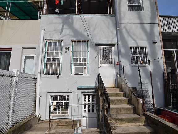 3rd image of 2550 W 16th St