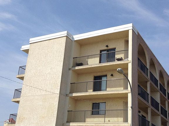 5th image of 51 Hiering Ave APT D16