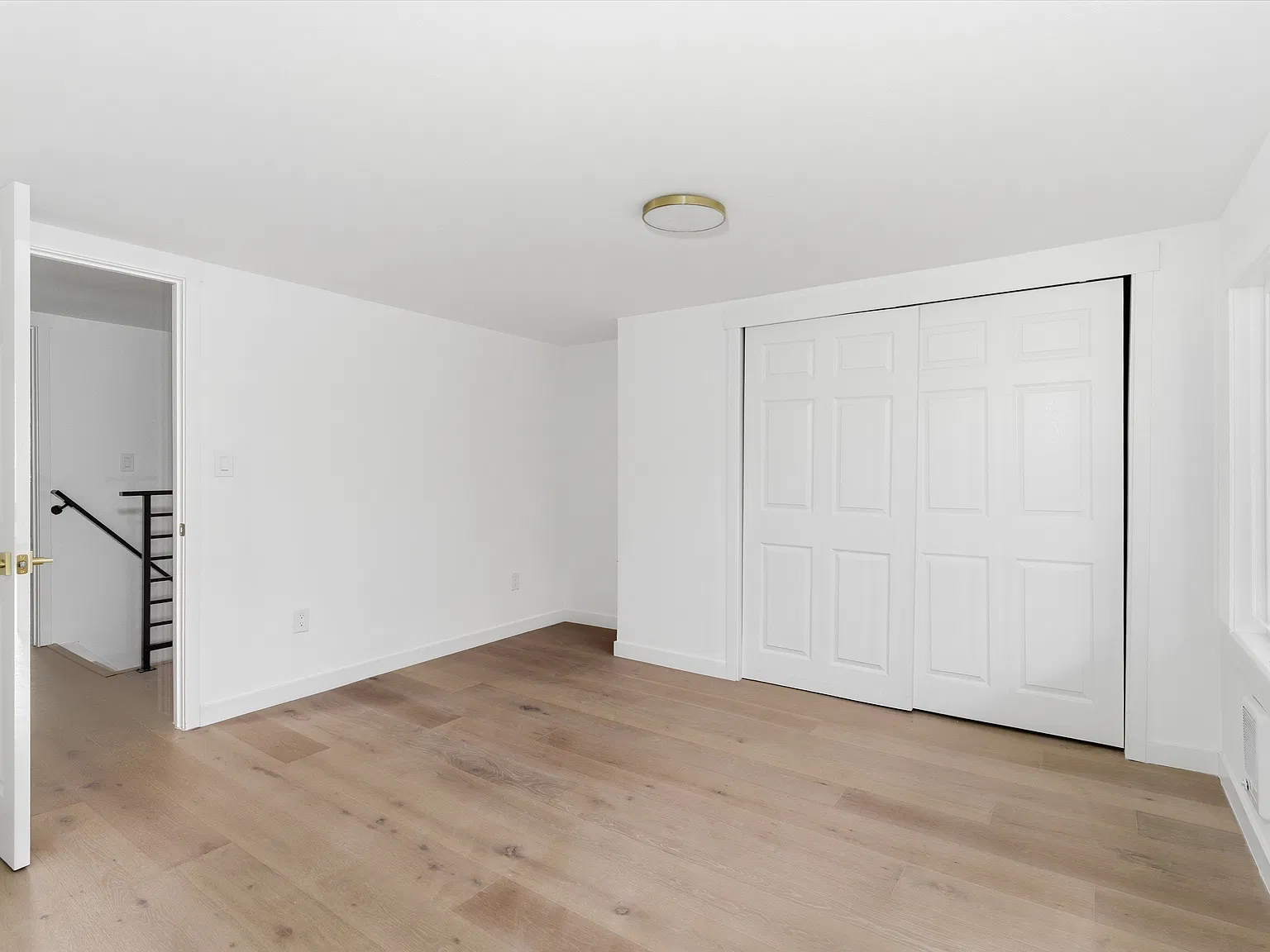 4 bed, 1656 sqft, $3,500 — Photo 4
