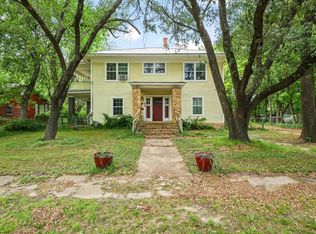 402 W Main St, Ladonia, TX 75449