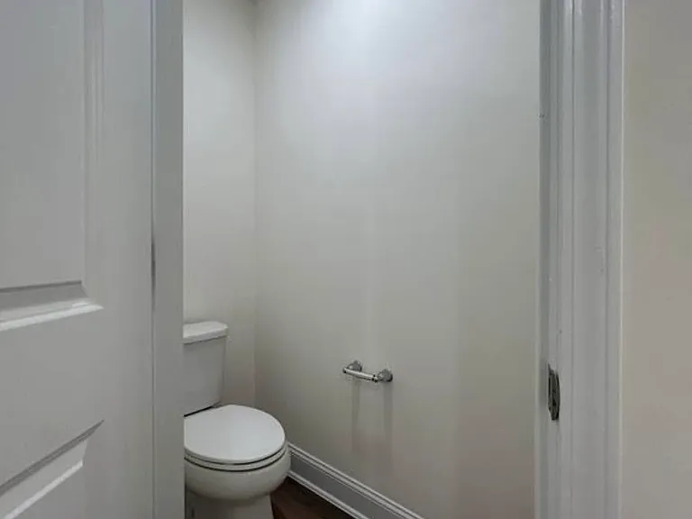 90 Clementine St — Photo 10