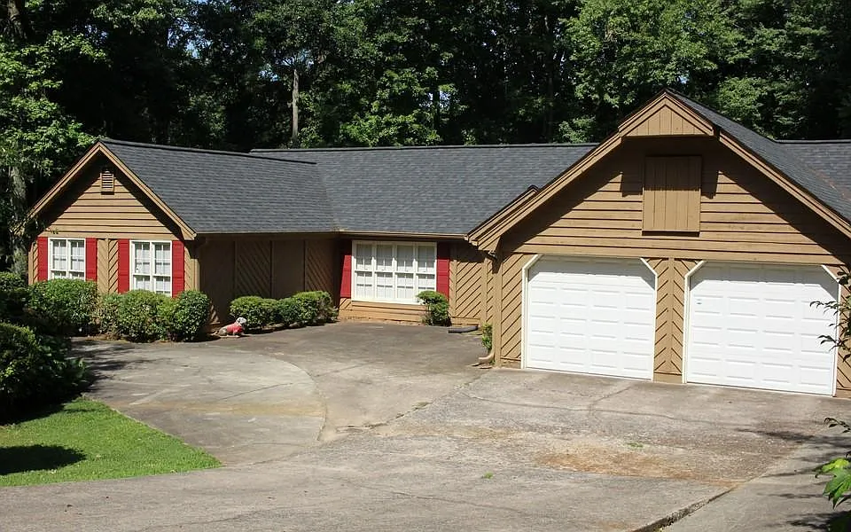 3361 Brookhill Cir