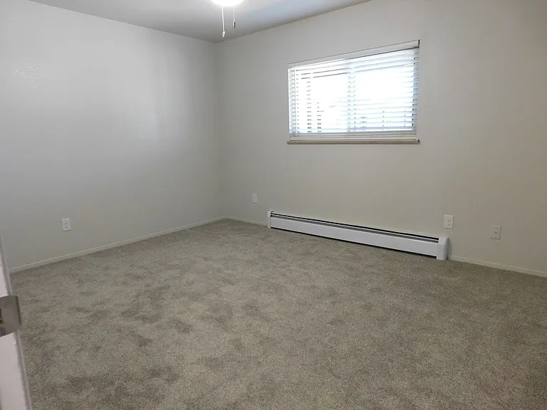 1302 Glenwood Ave — Photo 17