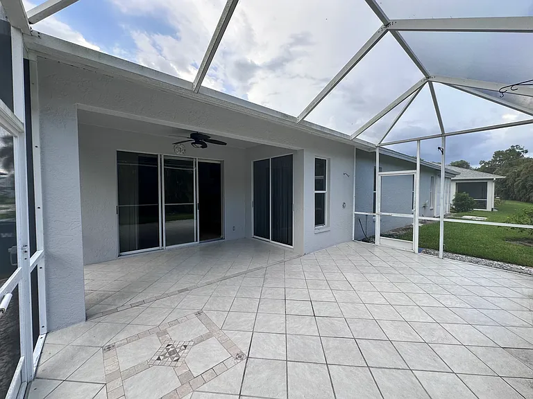 771 Crossfield Cir — Photo 39