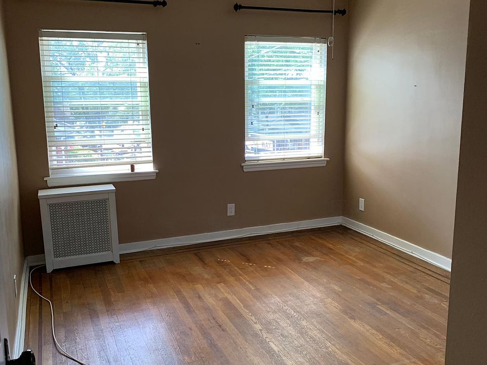 1st image of 8002 Park Ln S