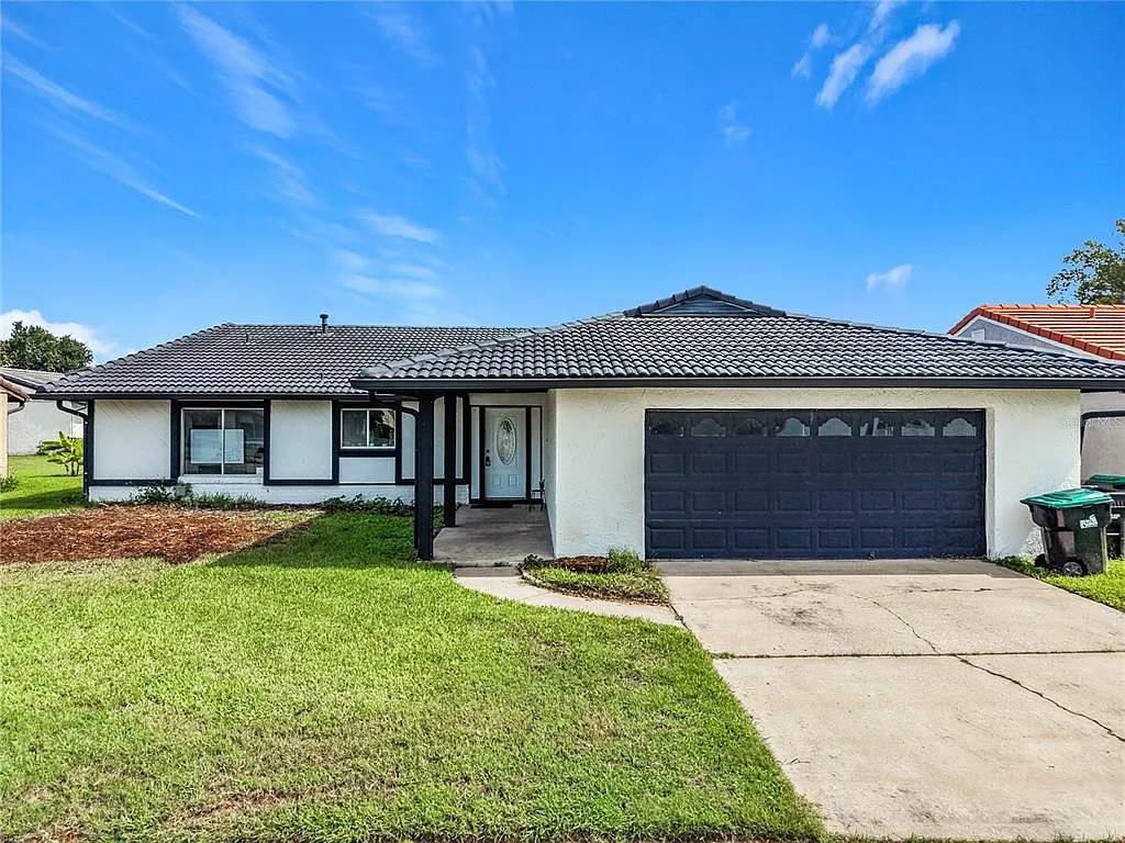 3 bed, 2.0 bath, 1873 sqft, $2,700 — Photo 1