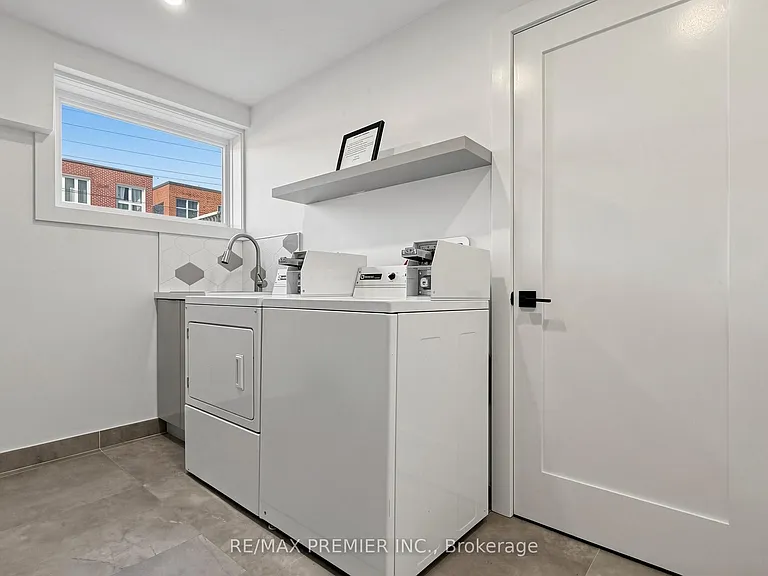 45 Croham Rd #BASEMENT — Photo 11