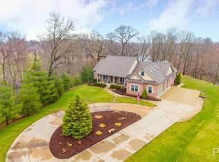 3310 S Thorncrest Ct, Mapleton, IL 61547