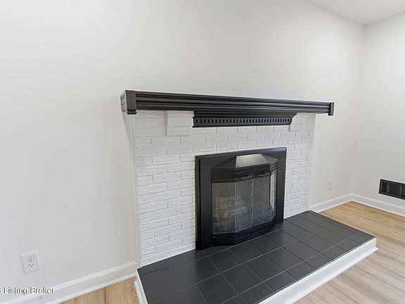5th image of 8712 Cottingham Way