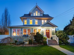 2760 Academy St, Oceanside, NY 11572