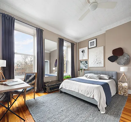 Sold by Compass | media 17