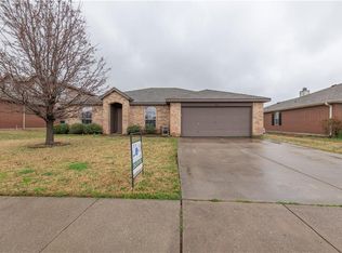 1608 Appaloosa Dr, Krum, TX 76249