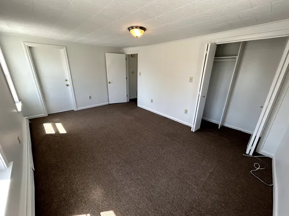 36 Bradbury St #202, Biddeford, ME 04005