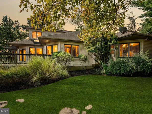 510 Broadcreek Dr, Stevensville, MD 21666